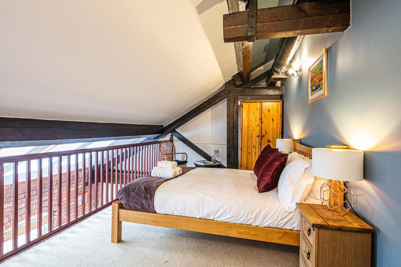 Beautiful 1-Bed Apartment In Grade Listed Warehouse - Victoria Quays, Sheffield City Centre, Free Parking, Pet Friendly, Netflix Luaran gambar