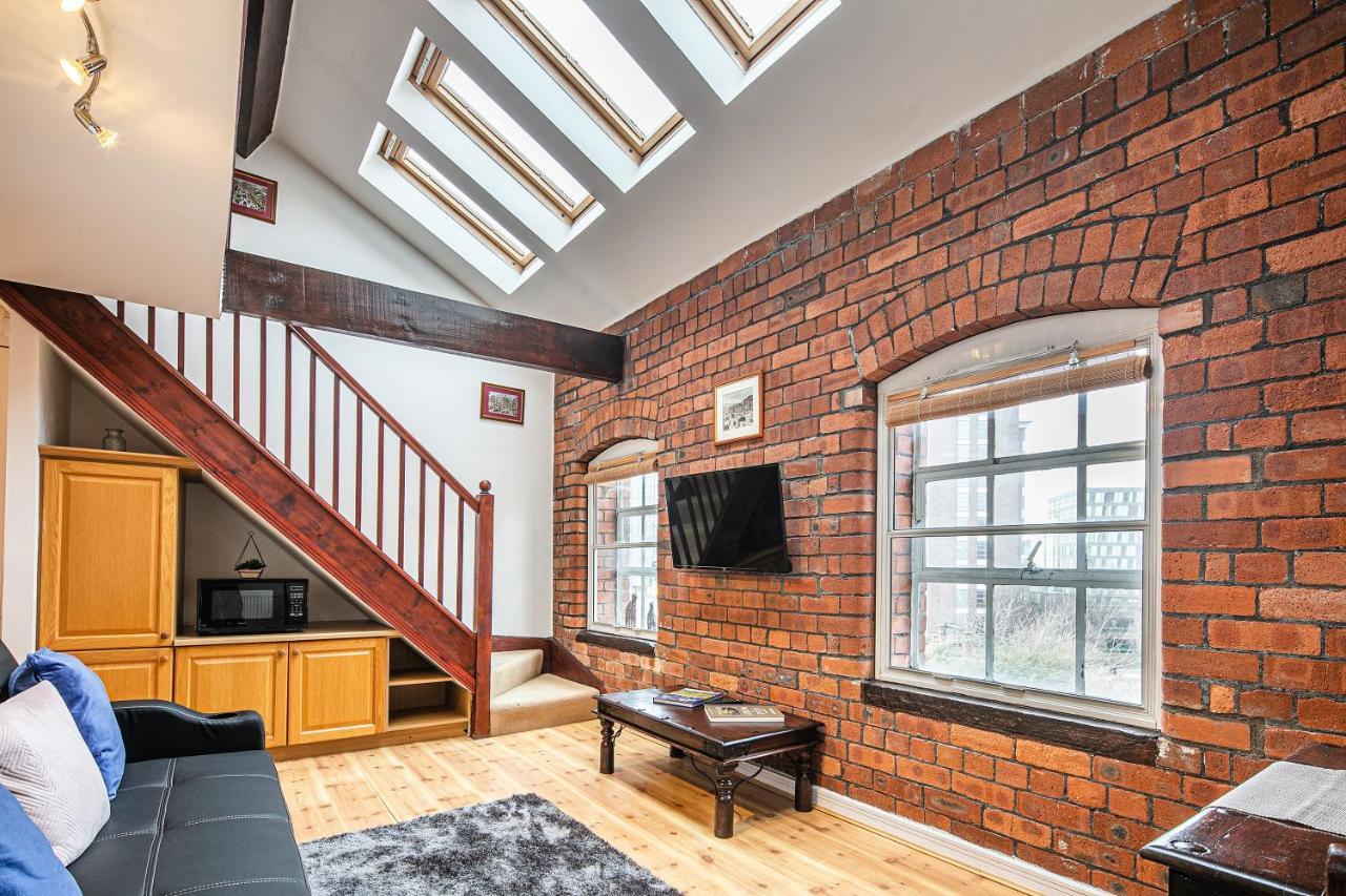 Beautiful 1-Bed Apartment In Grade Listed Warehouse - Victoria Quays, Sheffield City Centre, Free Parking, Pet Friendly, Netflix Luaran gambar