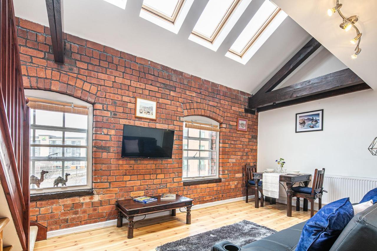 Beautiful 1-Bed Apartment In Grade Listed Warehouse - Victoria Quays, Sheffield City Centre, Free Parking, Pet Friendly, Netflix Luaran gambar
